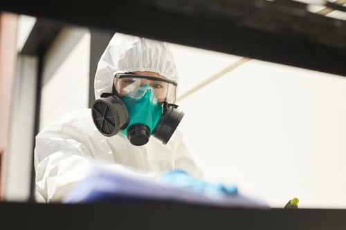 PPE Usage & Safety Procedures / Equipo de Protección y Seguridad
